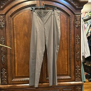 Jennifer Moore Grey Capri Pants, Size 18W